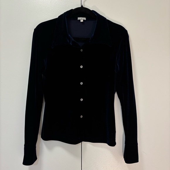 Beautiful vintage lush deep blue velour button up shirt size M - Picture 2 of 8